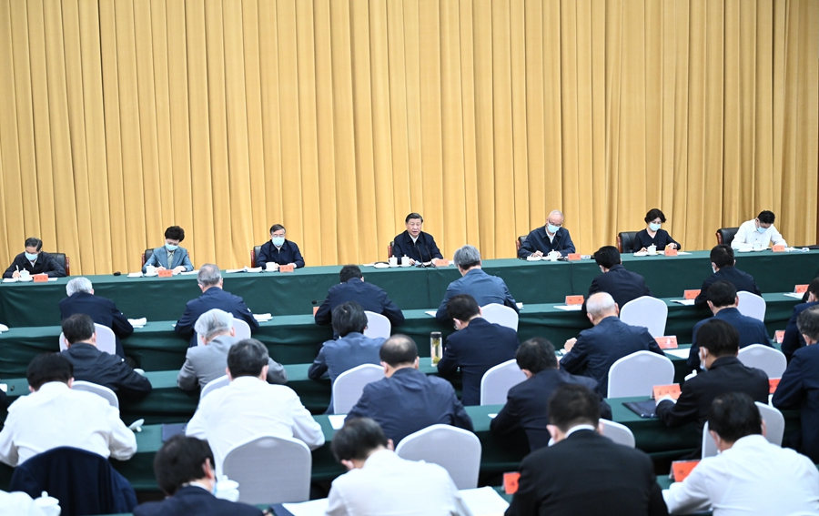 6月2日,中共中央总书记、国家主席、中央军委主席习近平在北京出席文化传承发展座谈会并发表重要讲话。